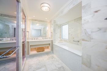 Oceanview King Junior Suite