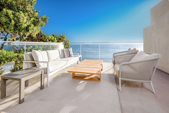 Suite, 1 King Bed, Ocean View (Catalina)