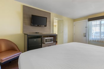 Room, 1 King Bed, Accessible