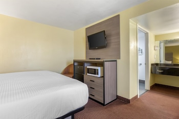 Room, 1 King Bed, Accessible