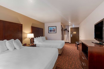 Standard Room, 2 Queen Beds, Non Smoking, Refrigerator & Microwave
