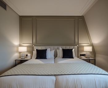 Deluxe Double Room Single Use