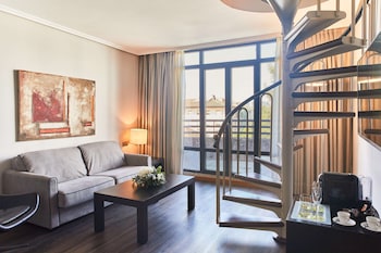 Suite, Balcony (1 adult)