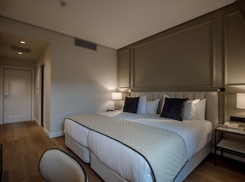 Deluxe Double Room Single Use