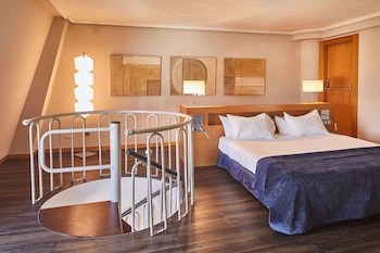 Suite, Balcony (1 adult)