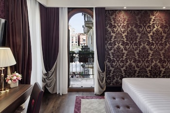 Superior Double Room, Canal View