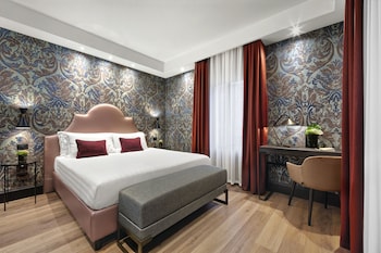 Superior Triple Room, Canal View