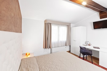 Double or Twin Room, Annex Building