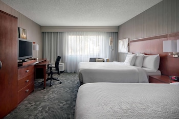 Deluxe Room, 2 Double Beds