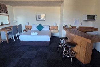 Bayside Executive Room