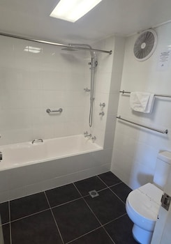 Bayside Executive Room