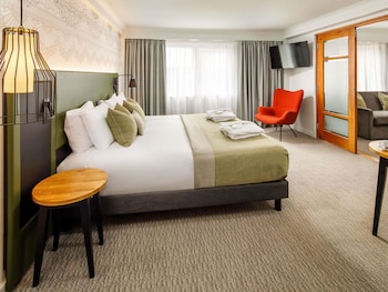 Suite, 1 King Bed