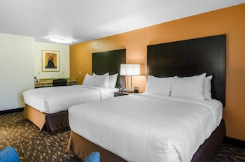 Single Room, 2 Queen Beds, Accessible, Non Smoking
