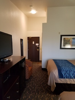 Standard Room, 2 Queen Beds, Non Smoking