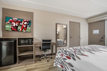Deluxe Room, 1 King Bed, Accessible, Non Smoking