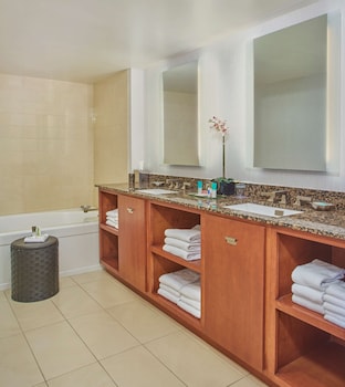 Deluxe Suite (Mist)