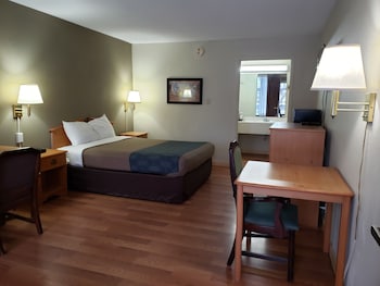 Basic Single Room, 1 Queen Bed, Non Smoking