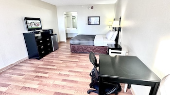 Basic Single Room, 1 Queen Bed, Non Smoking