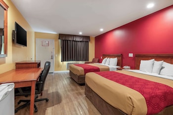 Standard Room, 2 Queen Beds, Non Smoking