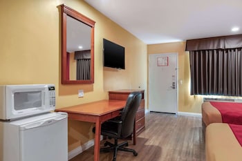 Room, 2 Queen Beds, Non Smoking