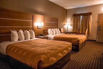 Standard Room, 2 Queen Beds, Non Smoking