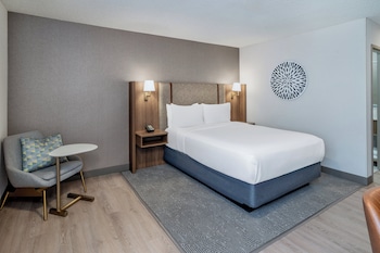 Standard Room, 1 Queen Bed