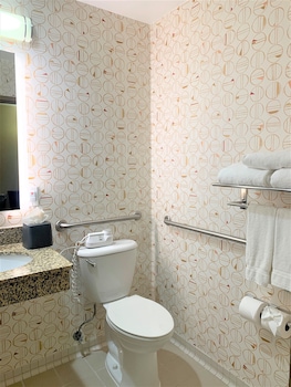 Standard Room, 2 Queen Beds, Accessible (Communications Accessible)