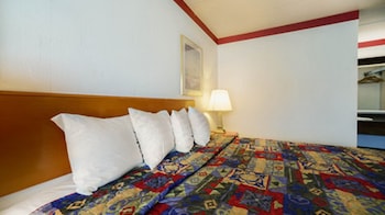 Standard Room, 1 King Bed, Non Smoking