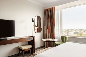 Deluxe Room, 1 King Bed