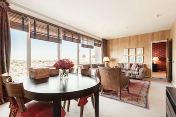 Suite, 1 Bedroom, Connecting Rooms (Mercurius Suite Connected To Twin Rm)