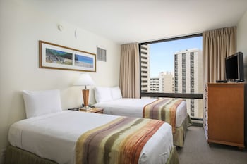 Room, 1 Queen Bed, Partial Ocean View