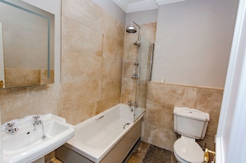 Double Room (Four Poster Bed)