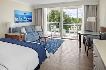 Room (King - Standard View with Balcony)