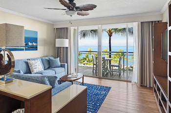 Suite, 2 Bedrooms (1 King/2 Full Beds - Partial Bay View)