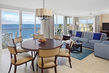Suite, 1 Bedroom Penthouse (King - Bay Front)