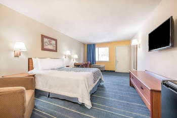 Room, 1 Queen Bed, Accessible, Non Smoking (Tub with Grab Bars)