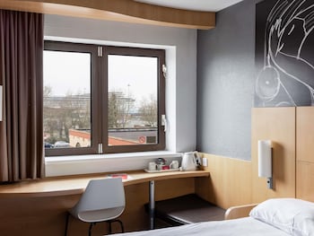 Standard Room, 2 Twin Beds, Harbor View