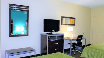 Standard Room, Multiple Beds, Non Smoking, Refrigerator & Microwave