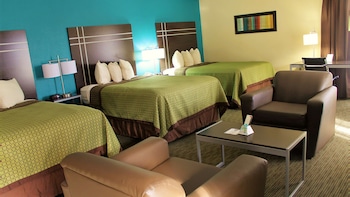 Standard Room, Multiple Beds, Non Smoking, Refrigerator & Microwave