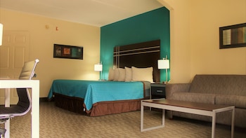 Standard Room, 1 King Bed, Smoking, Microwave