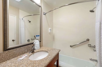 Suite, 1 King Bed, Non Smoking