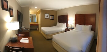 Suite, 2 Queen Beds, Non Smoking