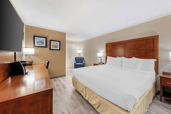 Standard Room, 1 Queen Bed, Non Smoking