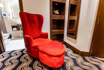 Suite (Four Poster)