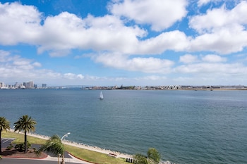 Room, 1 King Bed, Harbor View