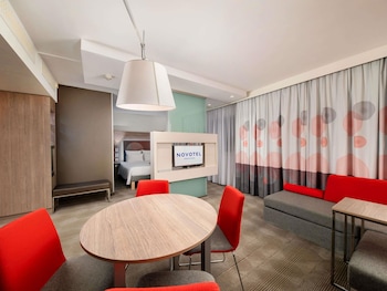 Junior Suite, 1 Queen Bed