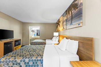 Room, 2 Double Beds, Accessible, Non Smoking (Accessible Tub)