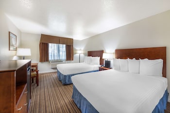 Standard Room, 2 Queen Beds, Non Smoking, Refrigerator & Microwave