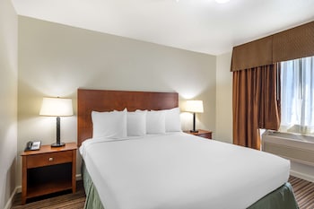 Suite, 1 King Bed, Non Smoking, Balcony