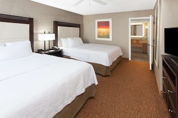 Room, 2 Queen Beds, Non Smoking, Fireplace